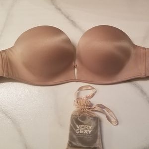 Victoria's Secret Bombshell bra Size 34B.